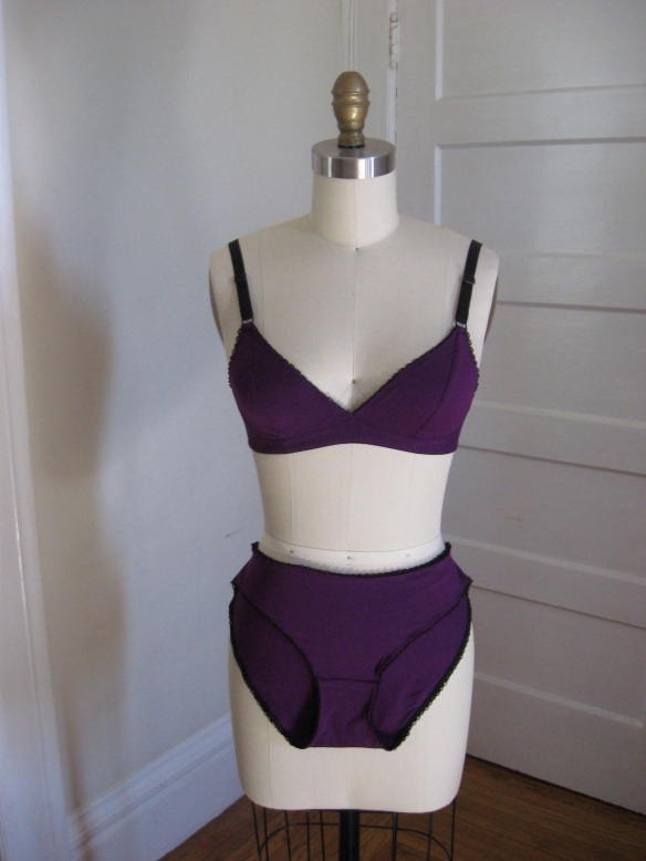 Linda Partial Band Bra Pattern by Beverly Johnson 